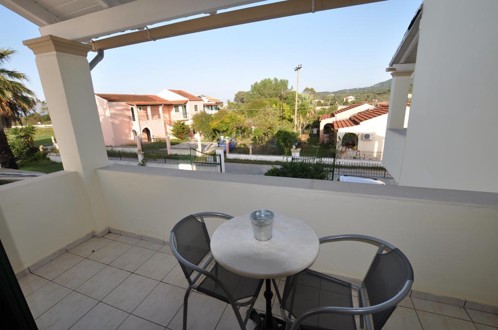 Appartement Ammos à Roda  Extérieur photo