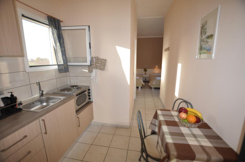 Appartement Ammos à Roda  Extérieur photo