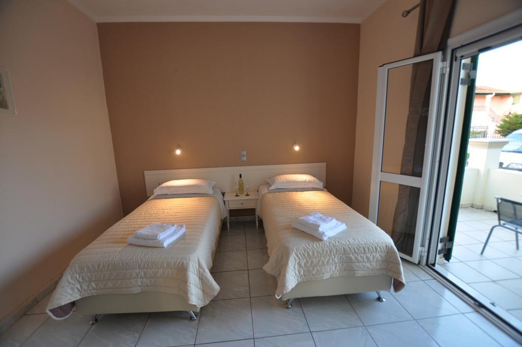 Appartement Ammos à Roda  Extérieur photo
